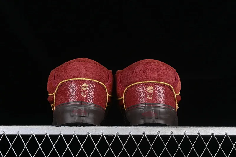 All categories Vans Vans series Vans Mid Vans Knu Mid Vans official Zodiac series-Year of the Dragon limited edition mid-top bread shoes VN000E56D38